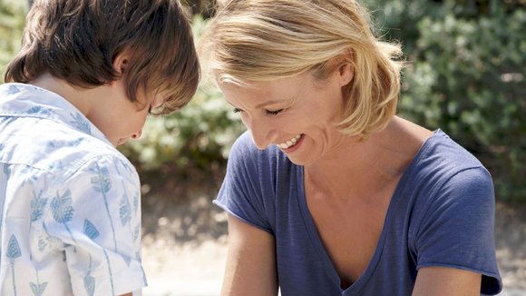 Photo from the movie Back to Mom's