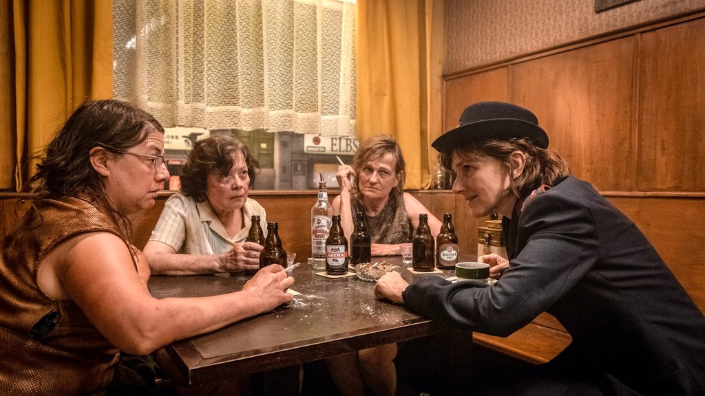 Photo from the movie Der goldene Handschuh