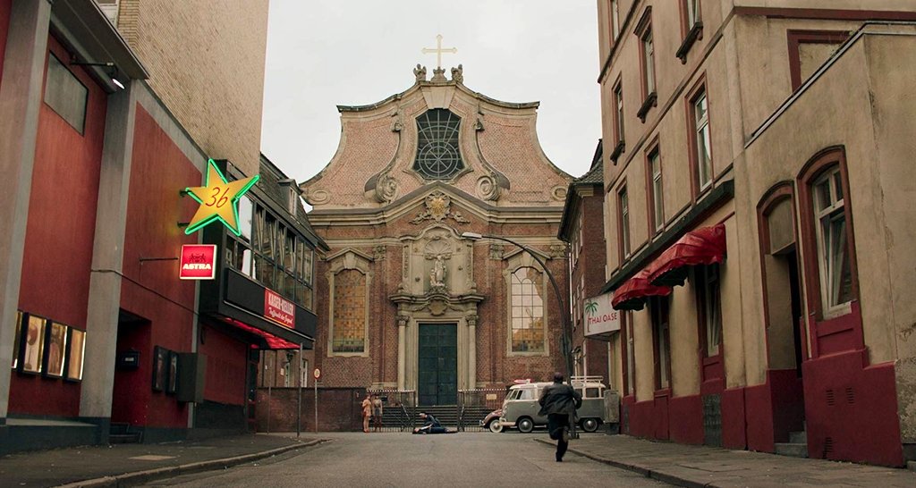 Photo from the movie Der goldene Handschuh