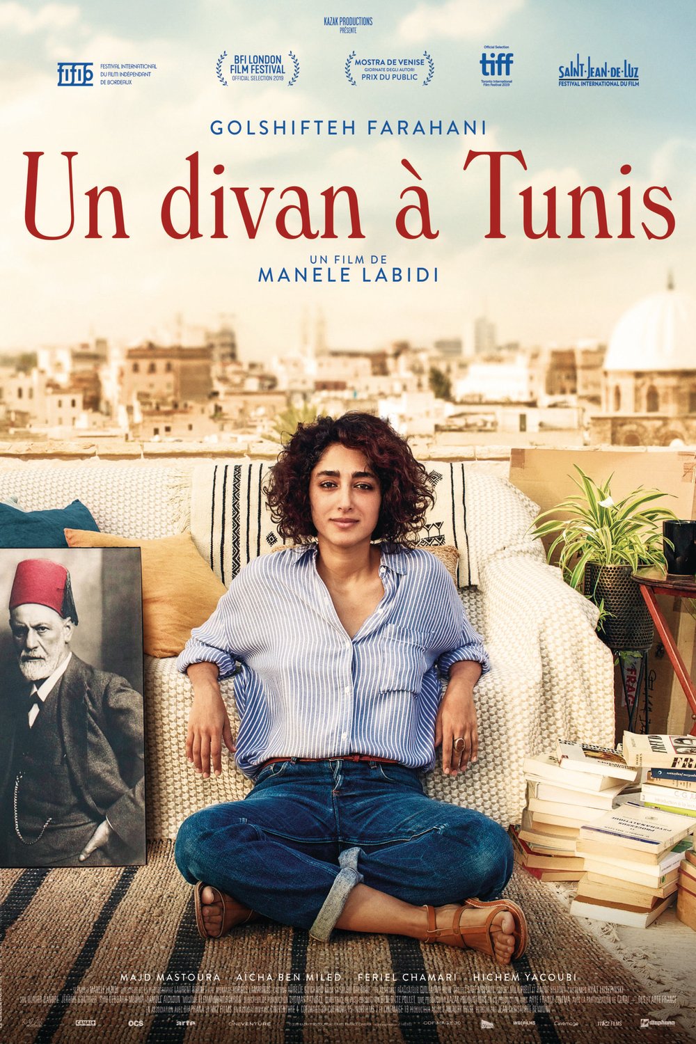 L'affiche du film Un divan à Tunis [2019]