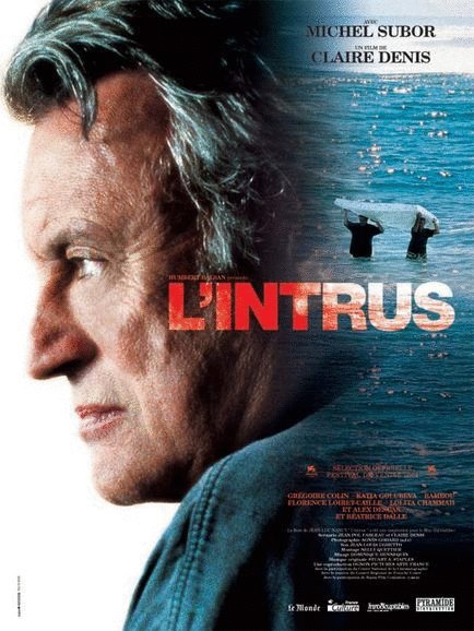 L'affiche du film L'Intrus [2004]