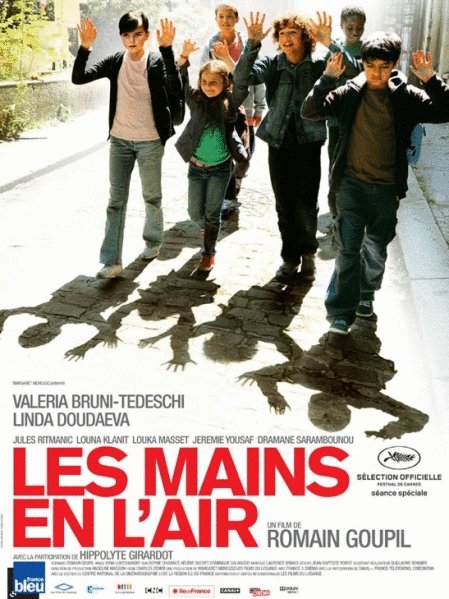 L'affiche du film Les Mains en l'air [2010]
